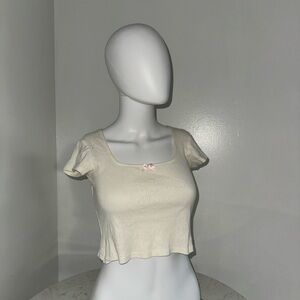 Cream Short Sleeve Women's Top size small crop